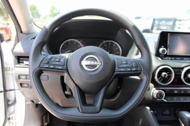 Photo of 2024 Cloud White Nissan Sentra
