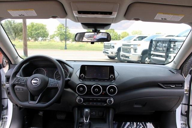 Photo of 2024 Cloud White Nissan Sentra