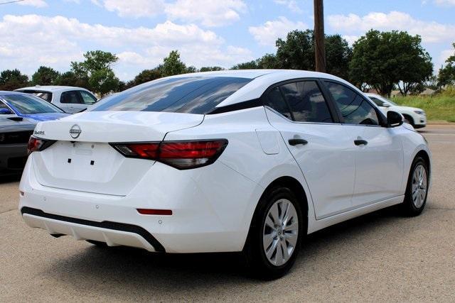 Photo of 2024 Cloud White Nissan Sentra