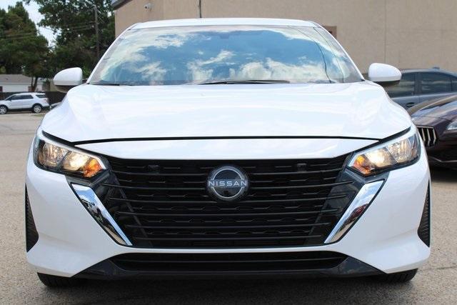 Photo of 2024 Cloud White Nissan Sentra
