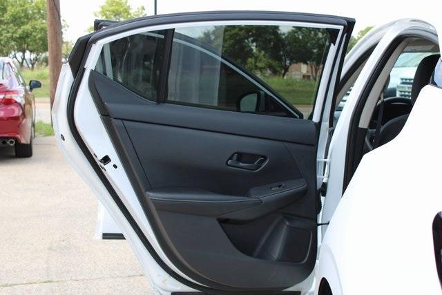 Photo of 2024 Cloud White Nissan Sentra