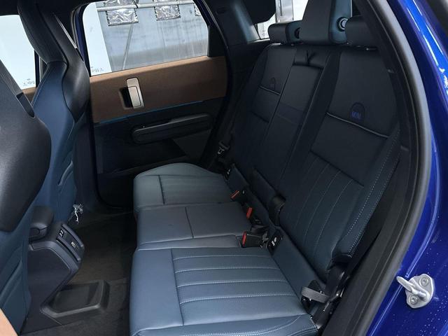 Photo of 2025 Blazing Blue Metallic MINI Countryman