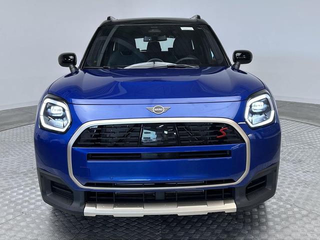 Photo of 2025 Blazing Blue Metallic MINI Countryman