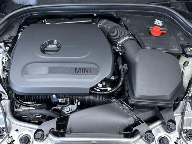 Photo of 2025 Melting Silver III Metallic MINI Hardtop