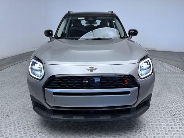 Photo of 2025 Melting Silver III Metallic MINI Countryman