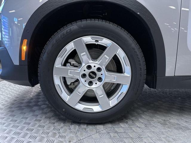 Photo of 2025 Melting Silver III Metallic MINI Countryman