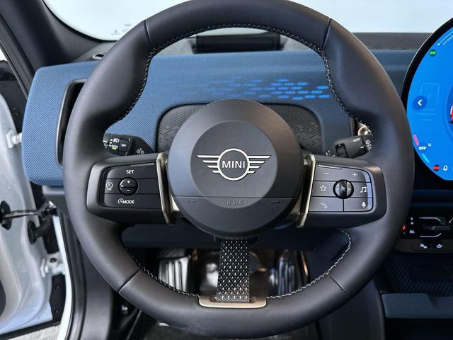 Photo of 2025 Nanuq White Metallic MINI Countryman