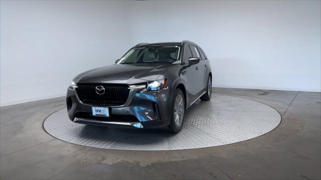 Photo of 2024 Machine Gray Metallic Mazda CX-90