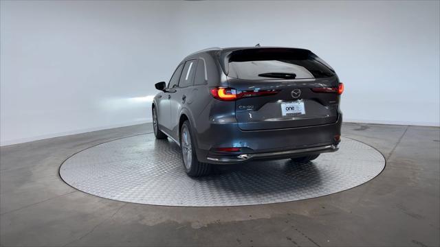 Photo of 2024 Machine Gray Metallic Mazda CX-90