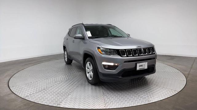 Photo of 2018 Billet Silver Metallic Clearcoat Jeep Compass