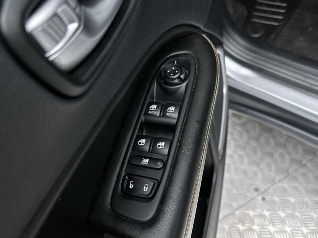Photo of 2018 Billet Silver Metallic Clearcoat Jeep Compass