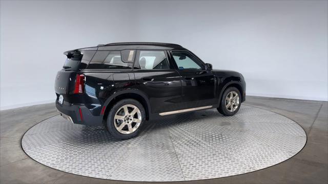 Photo of 2025 Midnight Black II Metallic MINI Countryman