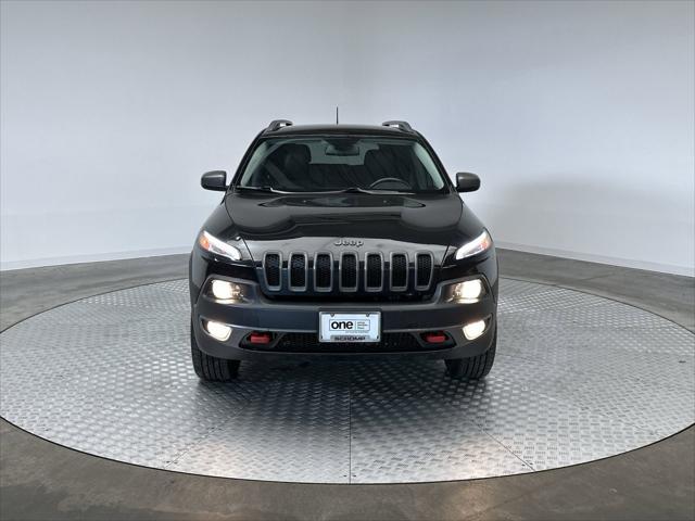 Photo of 2015 Brilliant Black Crystal Pearlcoat Jeep Cherokee