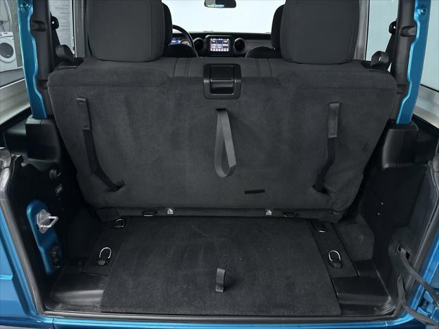 Photo of 2020 Bikini Pearlcoat Jeep Wrangler