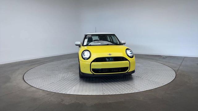 Photo of 2025 SUNNY SIDE YELLOW MINI Hardtop
