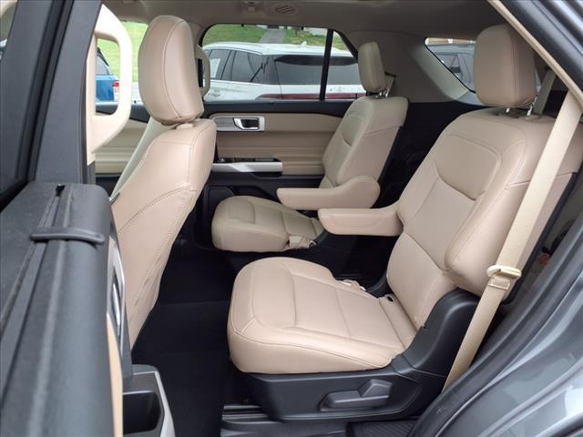 Photo of 2022 Carbonized Gray Metallic Ford Explorer