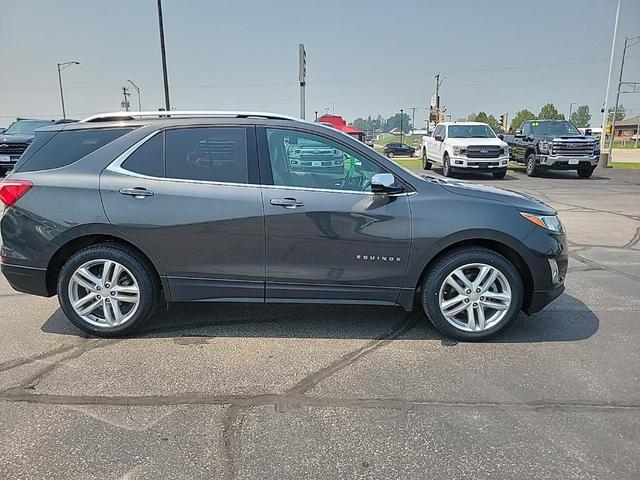 Photo of 2020 Nightfall Gray Metallic Chevrolet Equinox