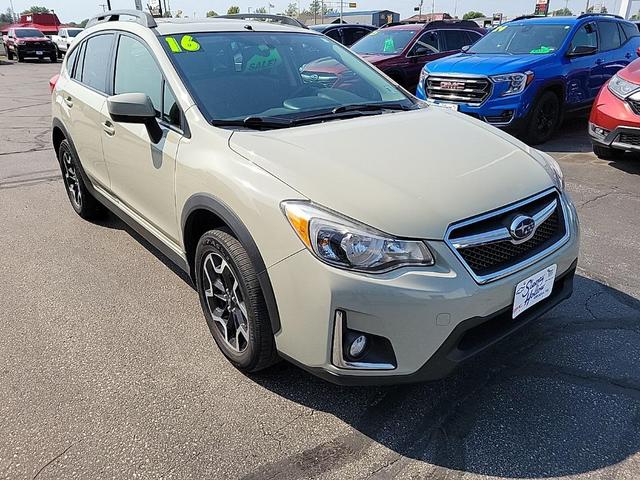 Photo of 2016 Desert Khaki Subaru Crosstrek