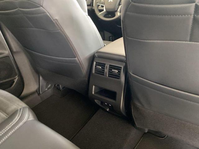 Photo of 2025 Alloy Silver Metallic Mitsubishi Outlander