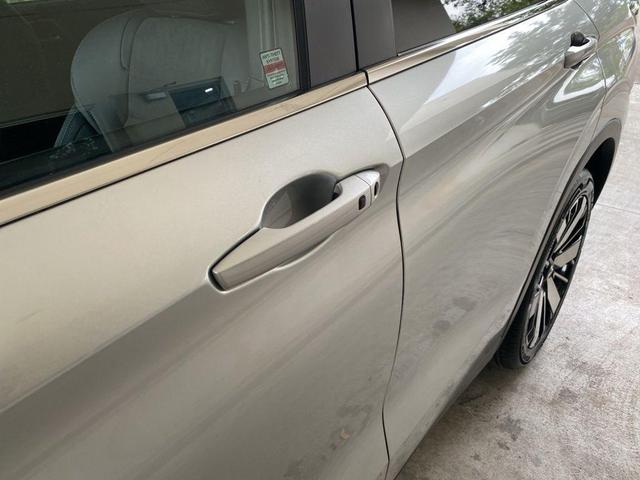 Photo of 2025 Alloy Silver Metallic Mitsubishi Outlander