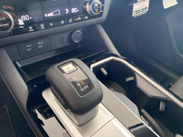 Photo of 2025 Alloy Silver Metallic Mitsubishi Outlander