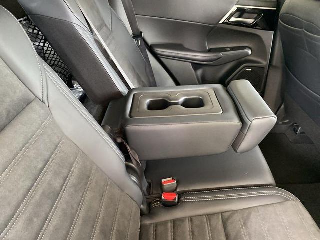 Photo of 2025 Alloy Silver Metallic Mitsubishi Outlander