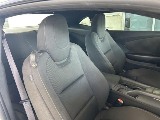 Photo of 2015 Summit White Chevrolet Camaro