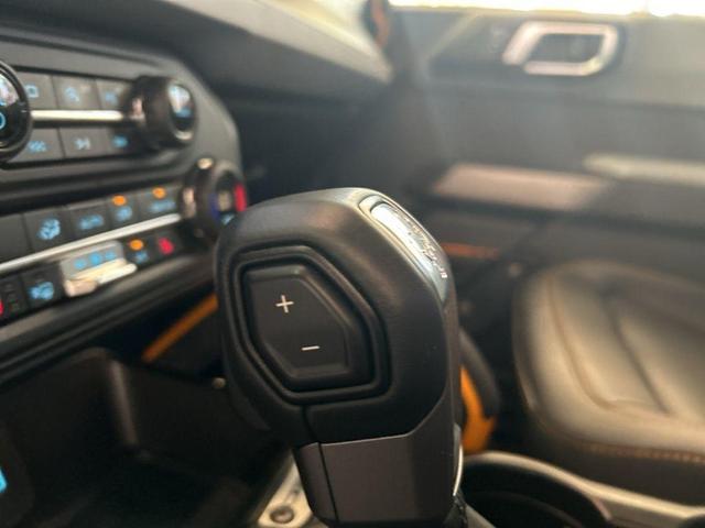 Photo of 2023 Velocity Blue Metallic Ford Bronco