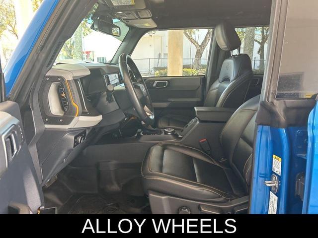 Photo of 2023 Velocity Blue Metallic Ford Bronco
