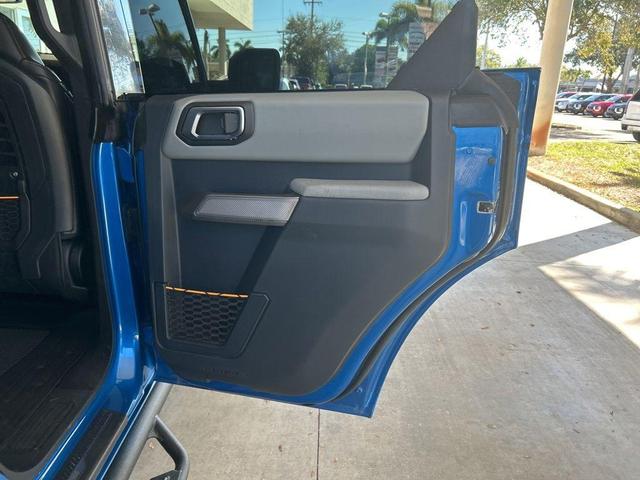 Photo of 2023 Velocity Blue Metallic Ford Bronco
