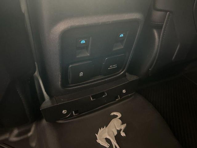Photo of 2023 Velocity Blue Metallic Ford Bronco