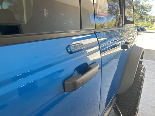 Photo of 2023 Velocity Blue Metallic Ford Bronco
