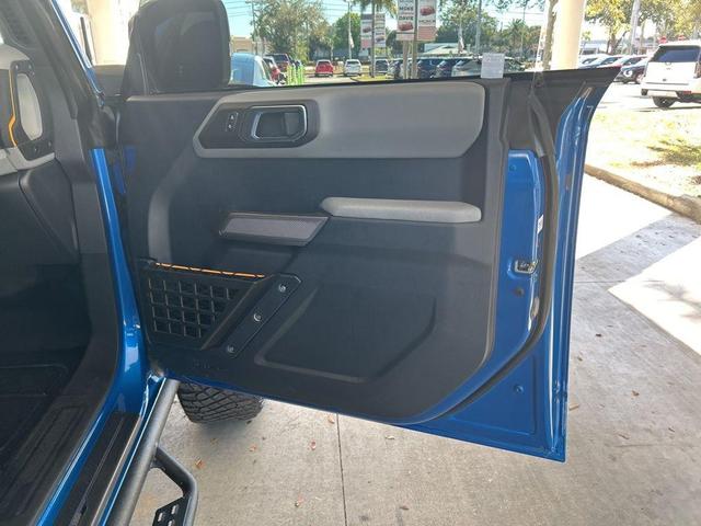 Photo of 2023 Velocity Blue Metallic Ford Bronco