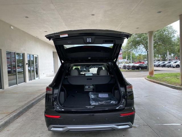 Photo of 2025 Black Diamond Mitsubishi Outlander
