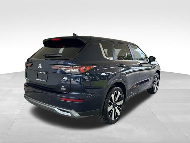 Photo of 2025 Cosmic Blue Metallic Mitsubishi Outlander