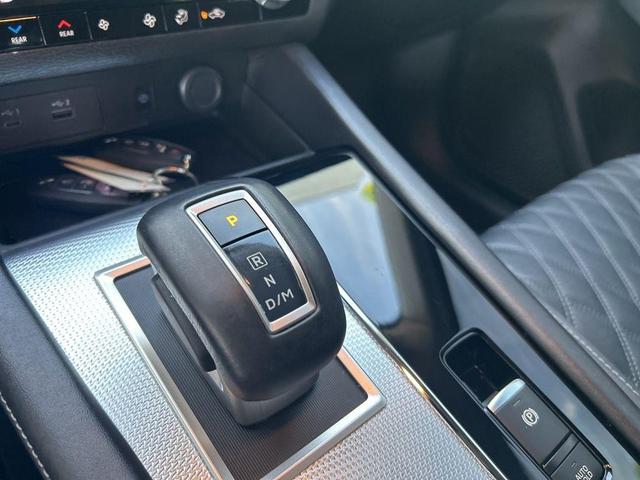 Photo of 2023 Silver Mitsubishi Outlander