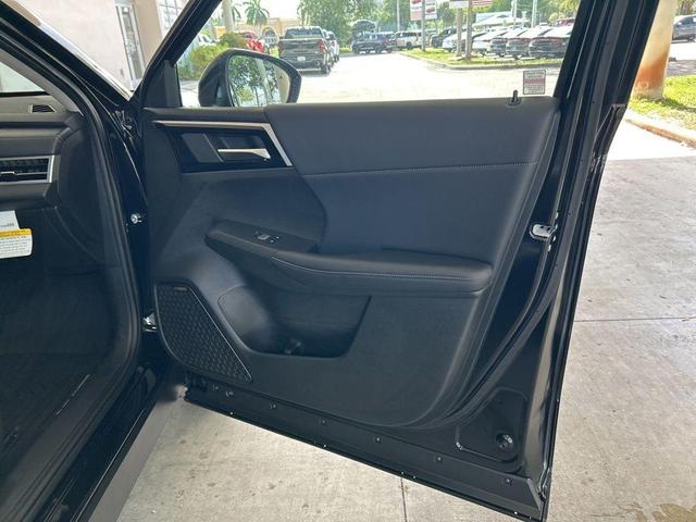 Photo of 2025 Black Mitsubishi Outlander