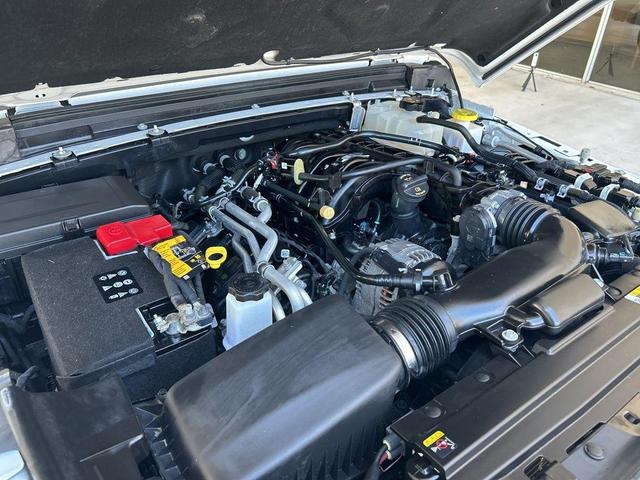 Photo of 2023 Bright White Clearcoat Jeep Gladiator