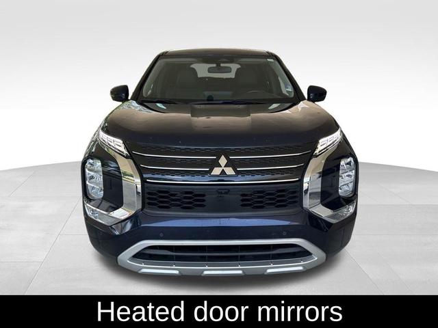 Photo of 2023 Blue Mitsubishi Outlander PHEV