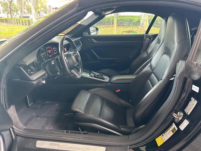 Photo of 2023 Black Porsche 911