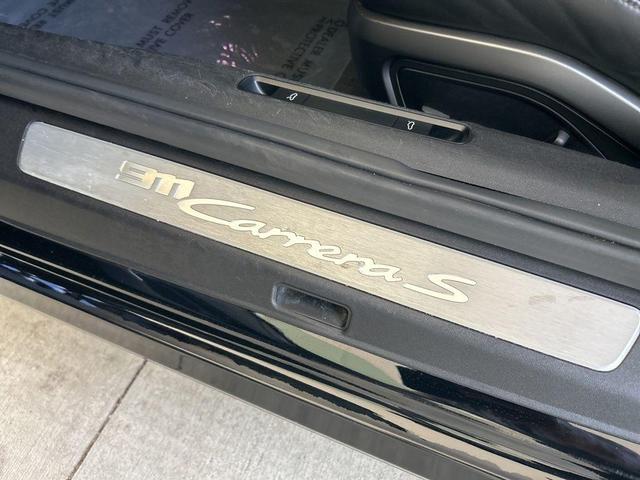 Photo of 2023 Black Porsche 911