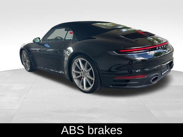 Photo of 2023 Black Porsche 911