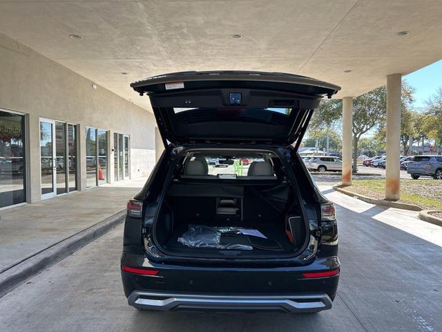 Photo of 2025 Black Diamond Mitsubishi Outlander