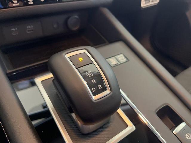Photo of 2025 Alloy Silver Metallic Mitsubishi Outlander PHEV