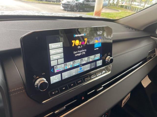 Photo of 2025 Alloy Silver Metallic Mitsubishi Outlander PHEV