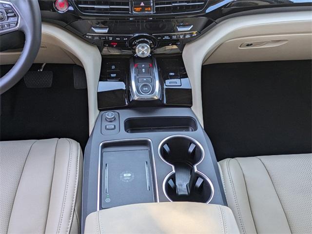 Photo of 2025 White Acura MDX