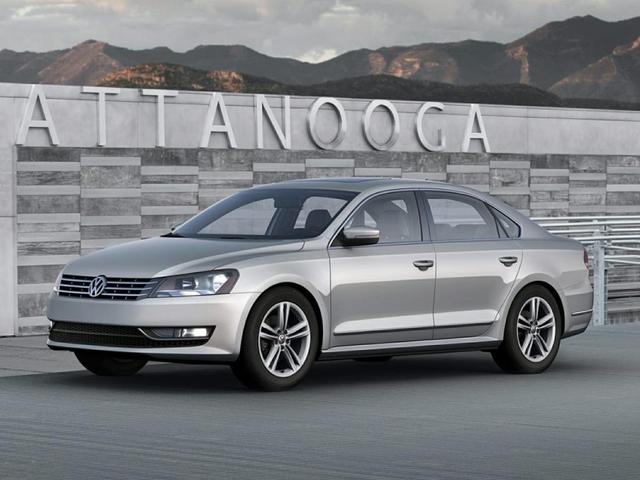 Photo of 2014 Candy White Volkswagen Passat