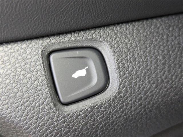 Photo of 2025 Majestic Black Pearl Acura RDX