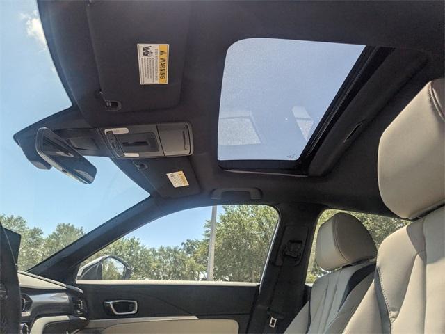 Photo of 2025 Platinum White Pearl Acura Integra