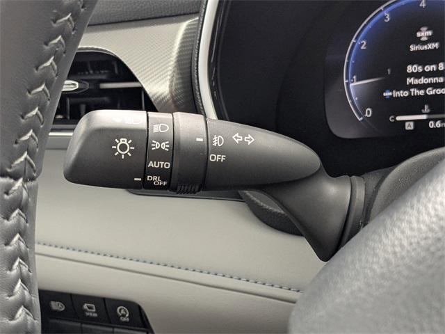 Photo of 2024 Celestial Silver Metallic Toyota Highlander